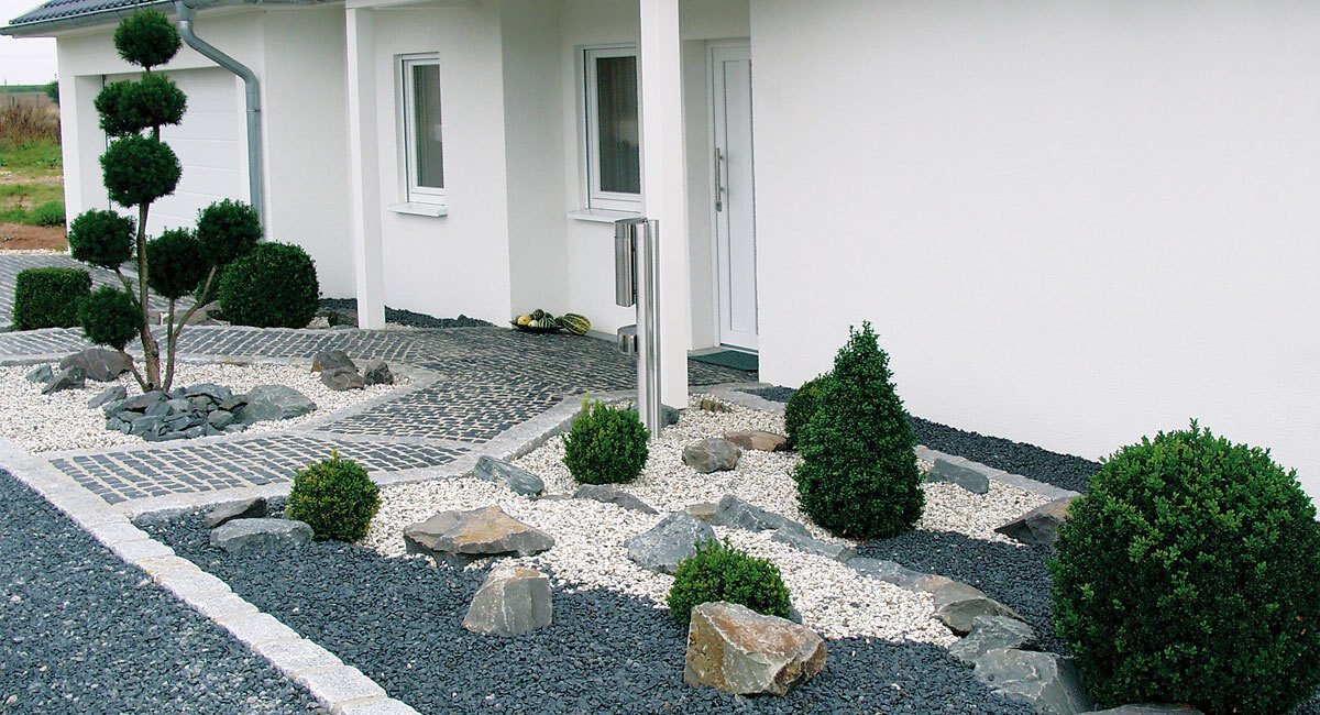 Gartengestaltung mit Basaltsplitt und Quarzkies Monte Graniti